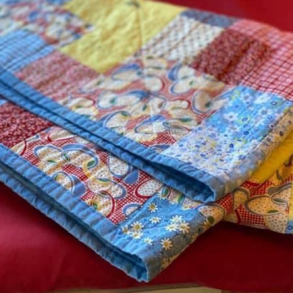 “Bluebell” - Lap or Baby Quilt